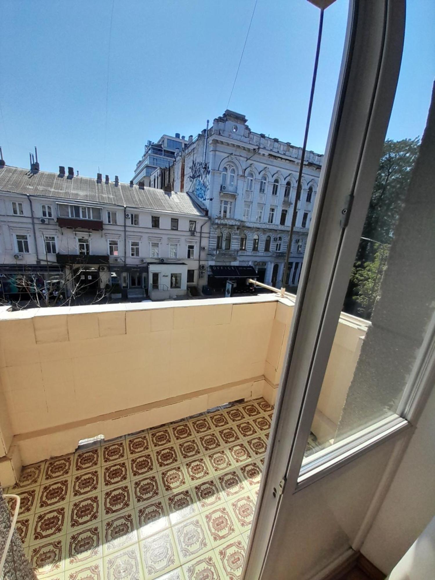 Apartment On Hretska 26/28 Odesa Exterior photo